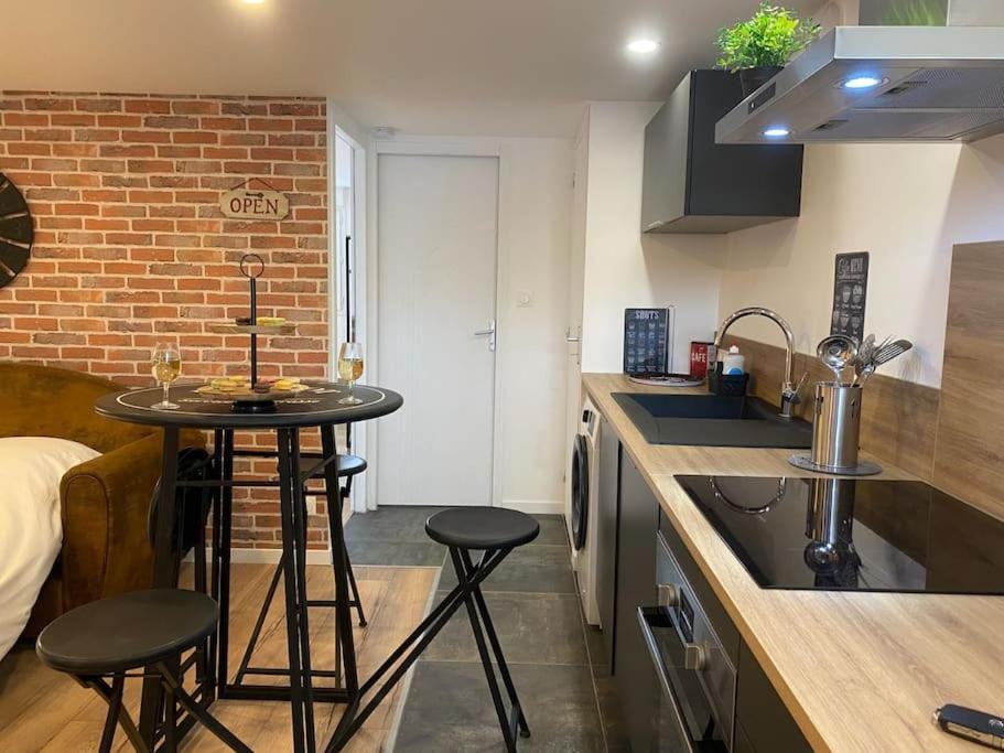 Apartament L'Atelier D'Emilie Bessines Zewnętrze zdjęcie