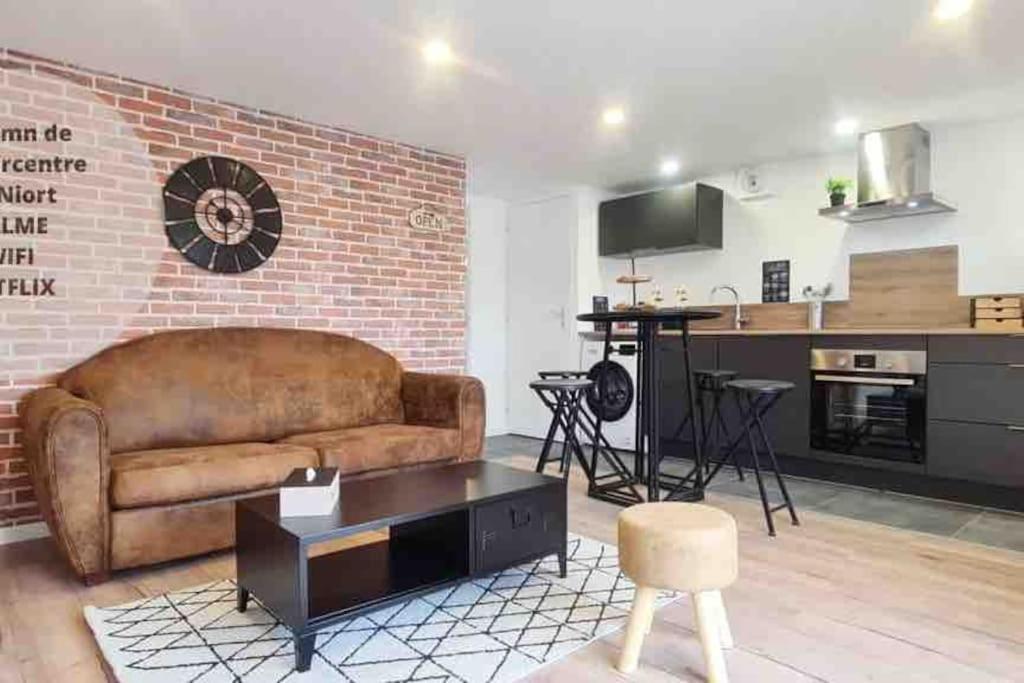 Apartament L'Atelier D'Emilie Bessines Zewnętrze zdjęcie
