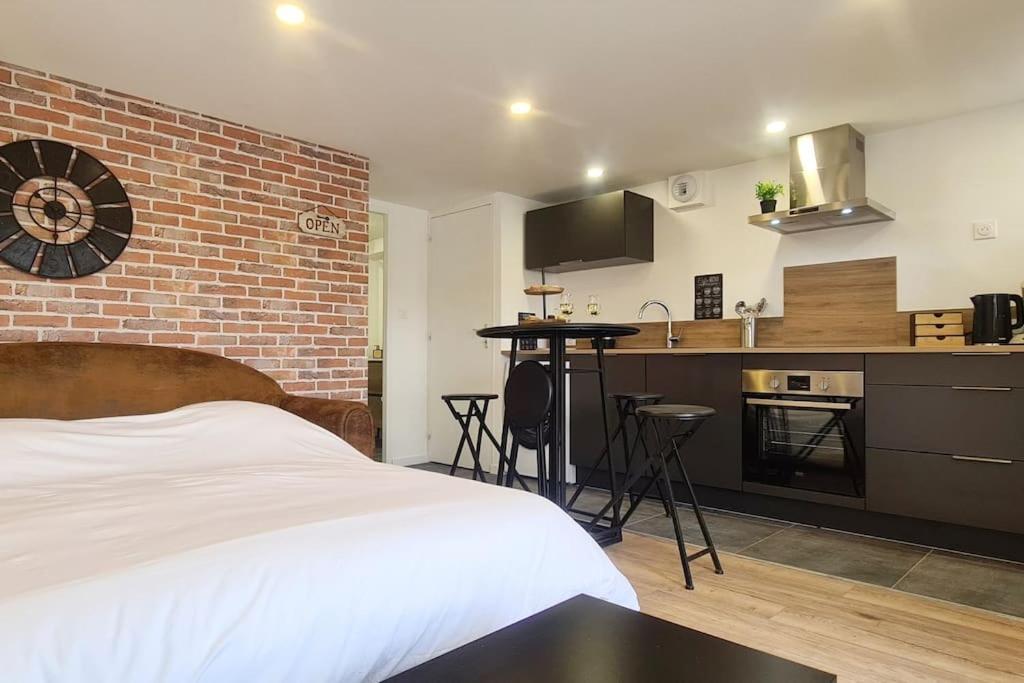 Apartament L'Atelier D'Emilie Bessines Zewnętrze zdjęcie