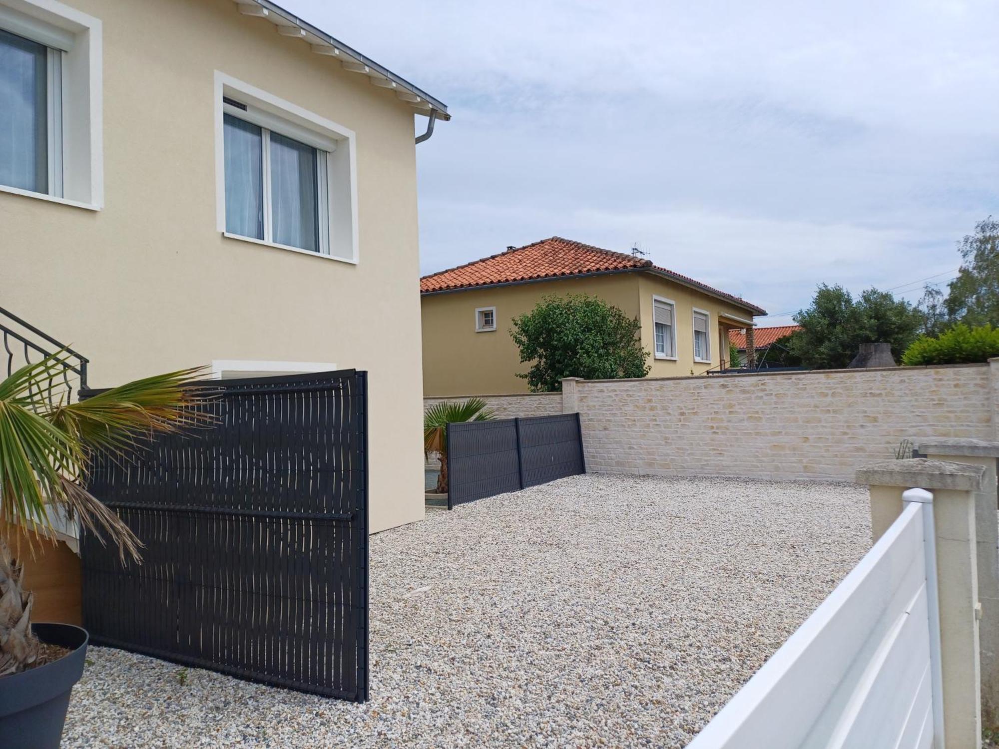 Apartament L'Atelier D'Emilie Bessines Zewnętrze zdjęcie